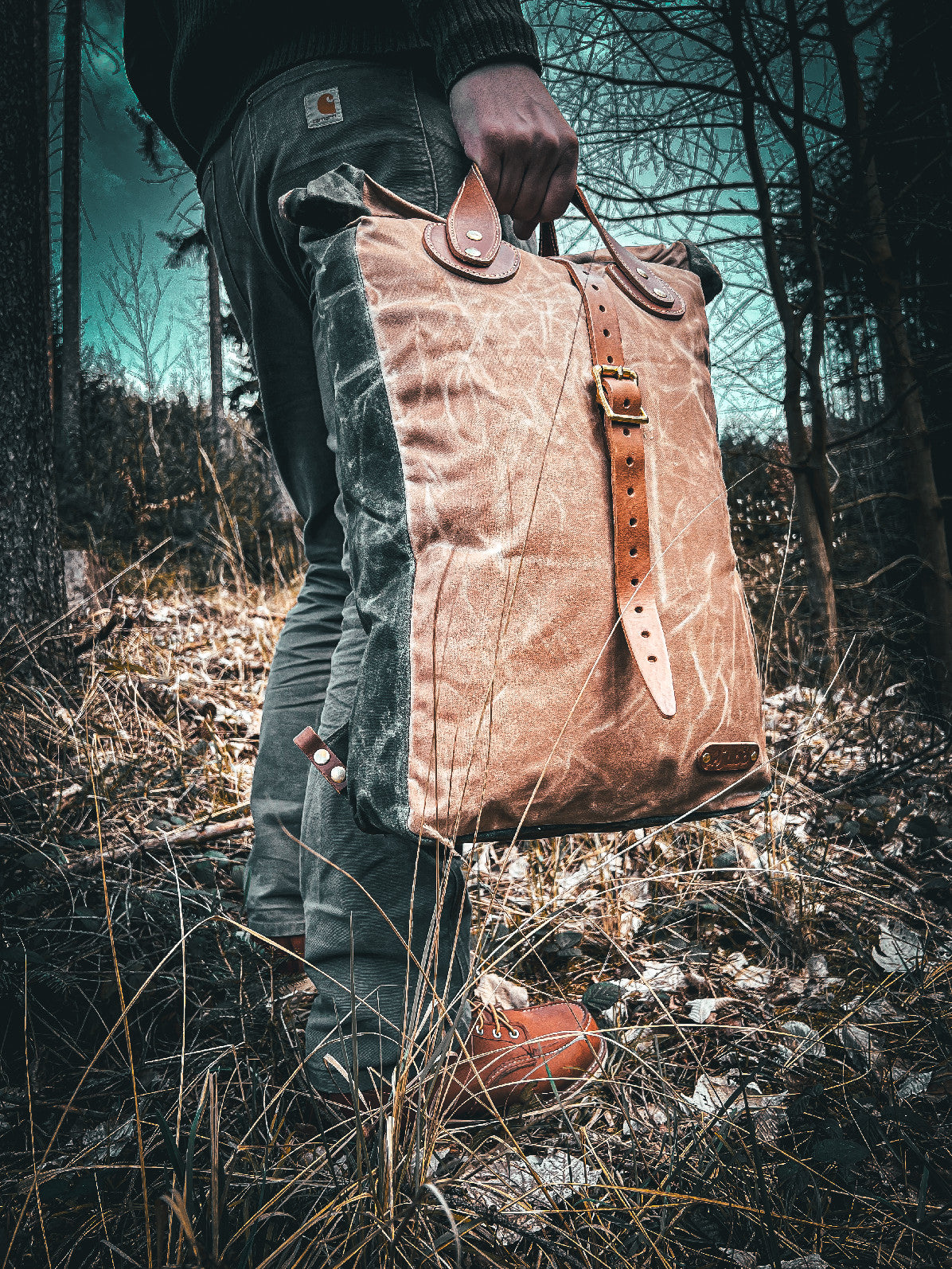 23518 2 taska ranec jubo bushcraft waxed khaki piskova