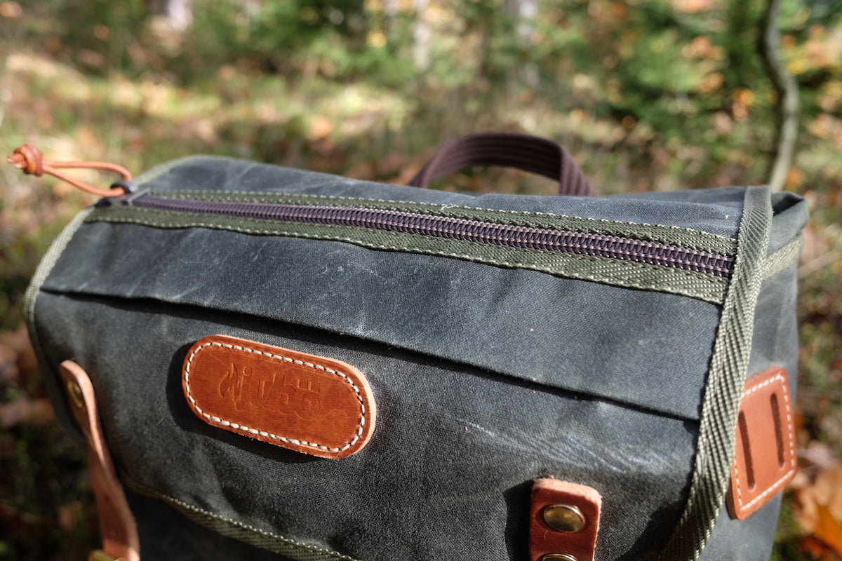 Batoh JUBÖ Bushcraft WAXED Poutník 35l - pískový