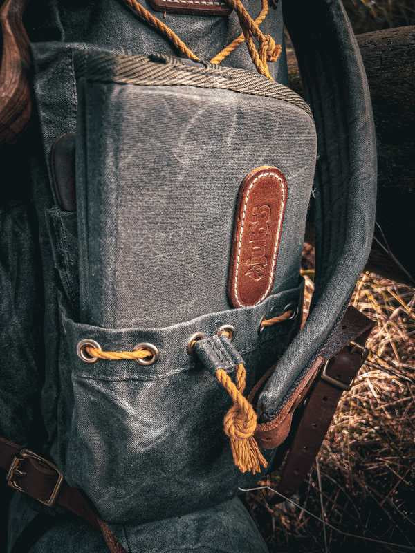 Batoh JUBÖ Bushcraft WAXED RukSak- zelený